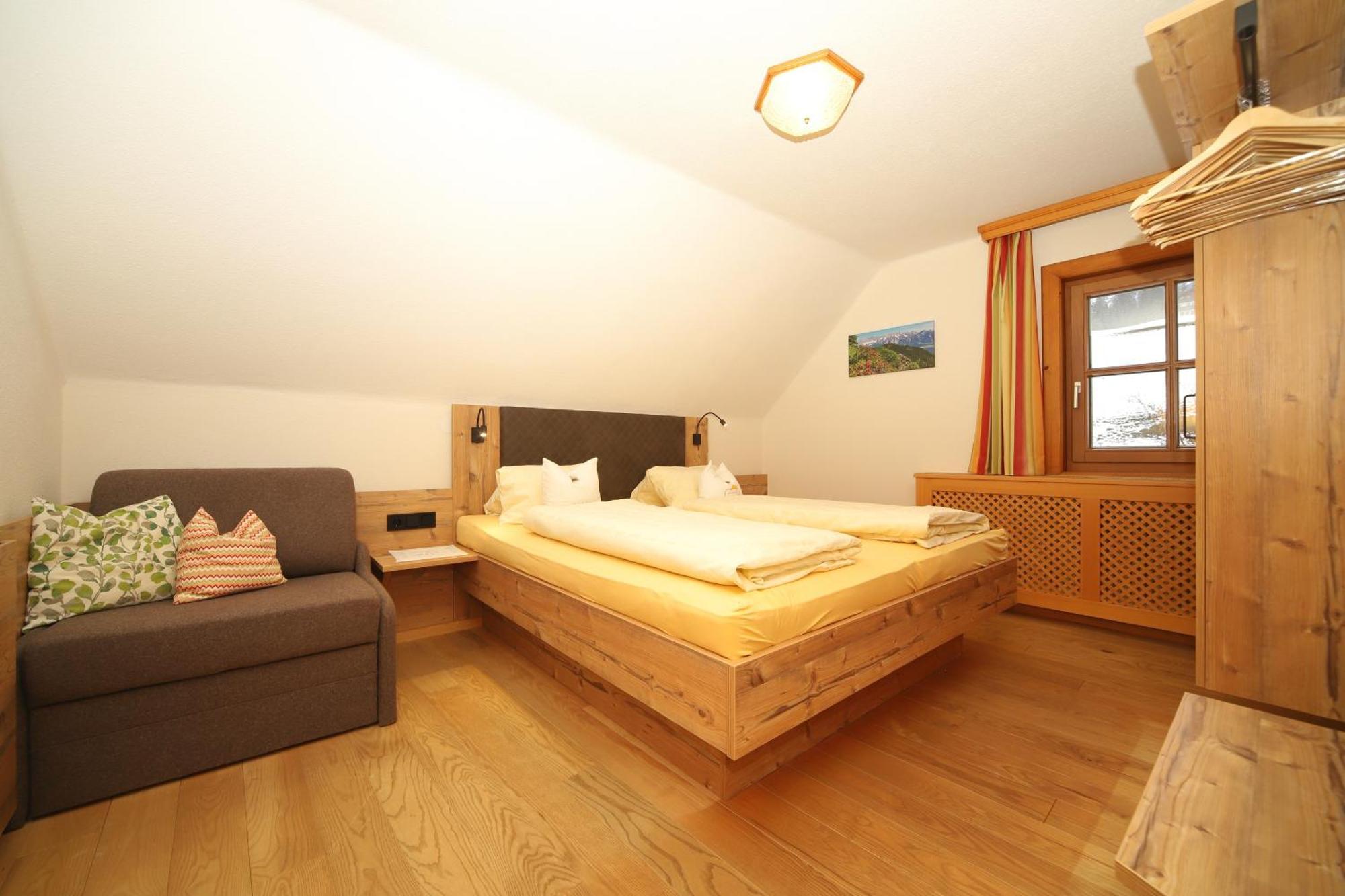 Linarhof Apartment Urlaub Am Bio Bauernhof Haus im Ennstal Szoba fotó